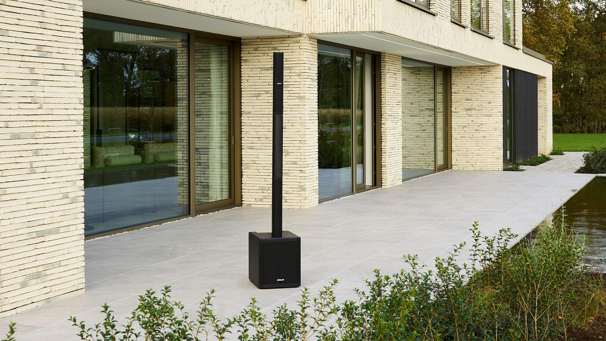 Artsound PWR12 Aktiv-Lautsprecher-Set im Freien